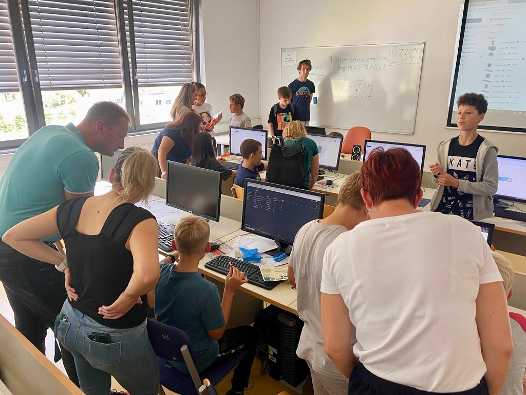 WhatsApp Image 2025-08-29 at 14.23.17