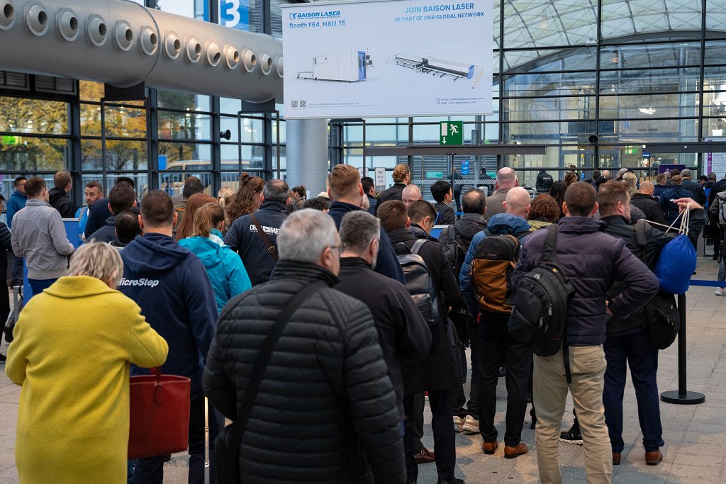 EuroBLECH Halls & Crowds 3