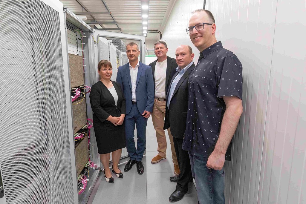 dr. Mojca Ciglarič, FRI UL, dr. Gregor Dolinar, prorektor UL, mag. Valter Leban, skupina Kolektor, dr. Tomaž Boh, Direktorat za znanost in inovacije MIZM, izr. prof. dr. Iztok Lebar Bajec, FRI